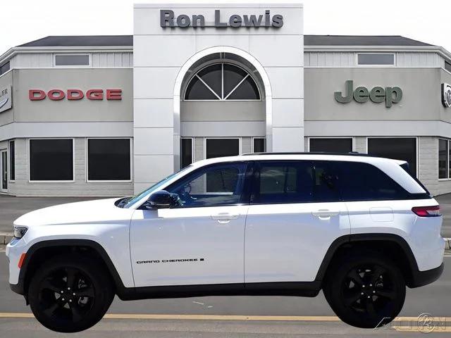 2023 Jeep Grand Cherokee Limited 4x4 2023 Jeep Grand Cherokee Limited 4x4