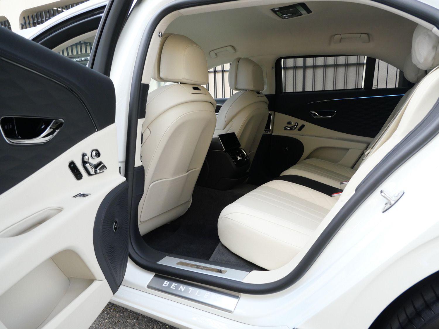 2024 Bentley Flying Spur Speed - Photo 11