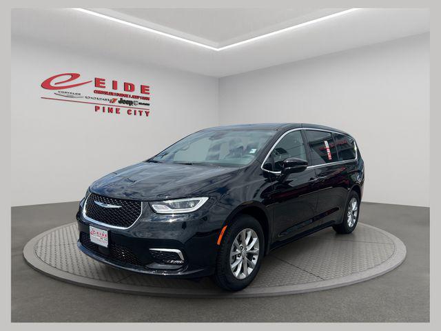 2026 Chrysler Pacifica Select AWD for sale in Pine City, MN