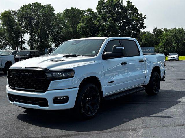 2026 Ram 1500 Express Crew Cab 4x4 57 Box