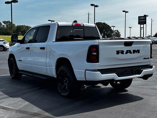 2026 Ram 1500 Express Crew Cab 4x4 57 Box