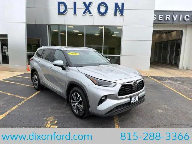 2023 Toyota Highlander XLE for sale in Dixon, IL