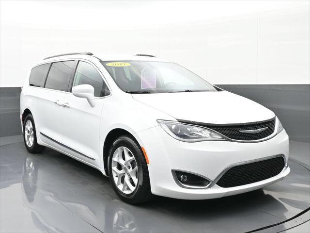 2017 Chrysler Pacifica Touring-L for sale in COOKEVILLE, TN