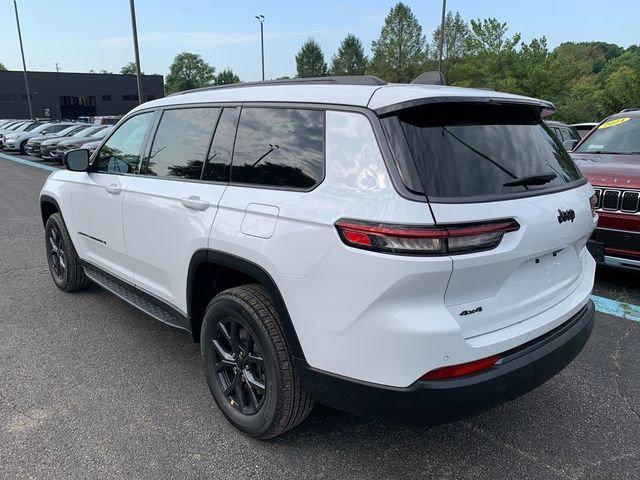 2027 Jeep Grand Cherokee L Laredo Altitude