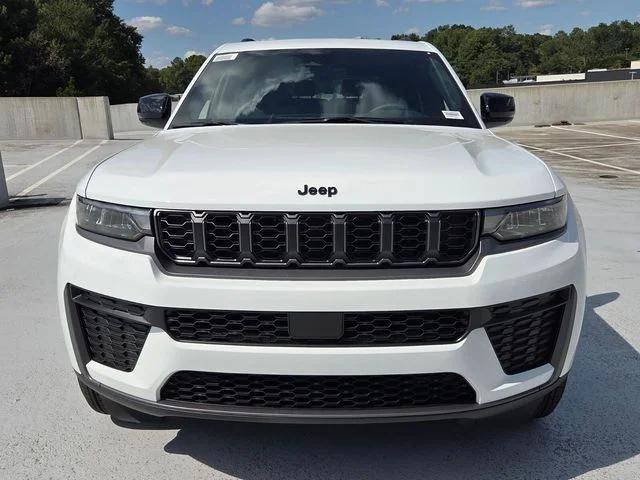 2027 Jeep Grand Cherokee L Laredo Altitude