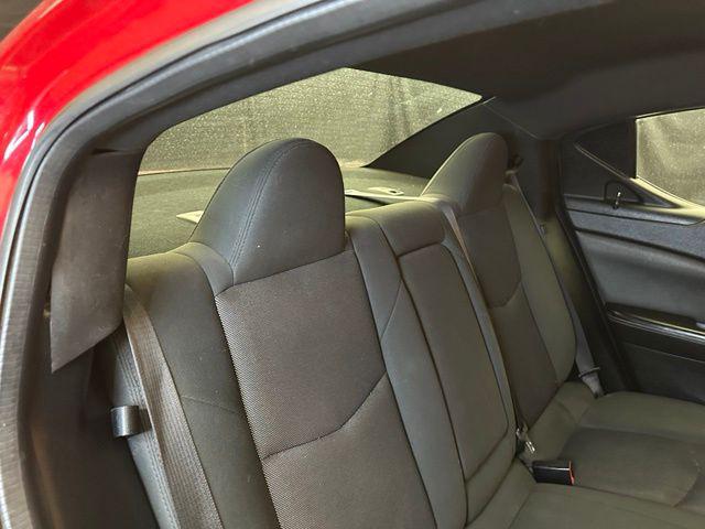 2012 Dodge Avenger SE