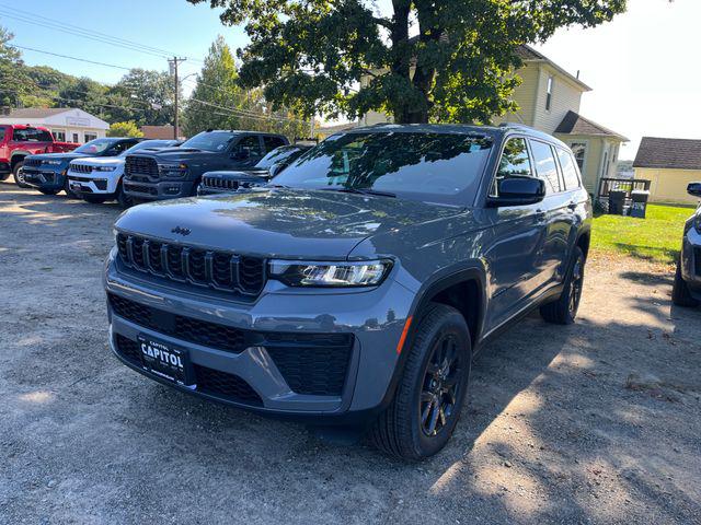 2027 Jeep Grand Cherokee L Laredo Altitude