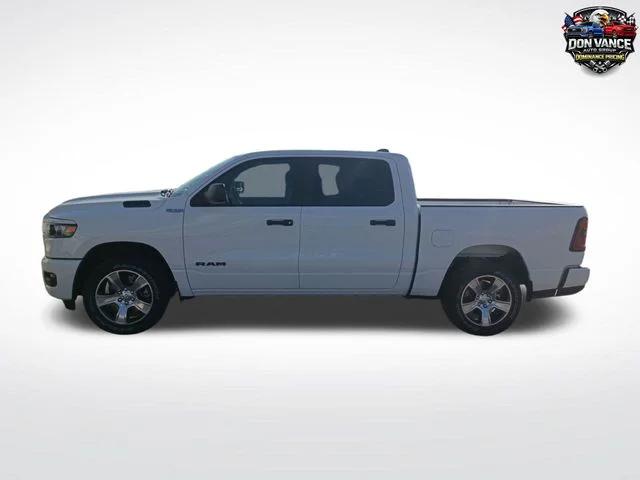 2026 RAM 1500 RAM 1500 EXPRESS CREW CAB 4X4 57 BOX