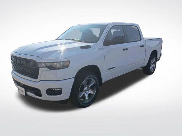 2026 RAM Ram 1500 RAM 1500 EXPRESS CREW CAB 4X4 57 BOX