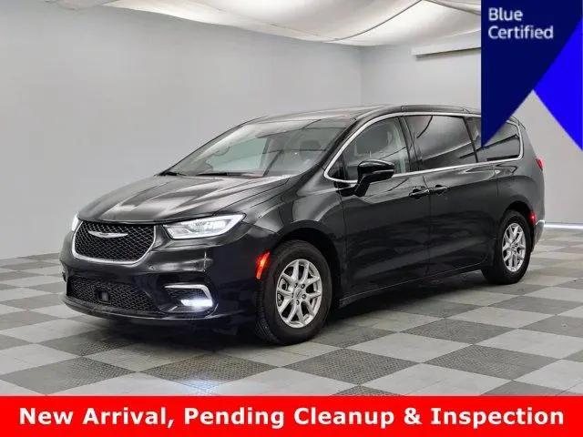 2024 Chrysler Pacifica Touring L for sale in Granger, IA