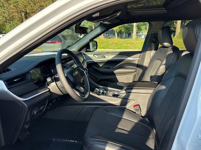 2027 Jeep Grand Cherokee L Laredo Altitude 2027 Jeep Grand Cherokee L Laredo Altitude
