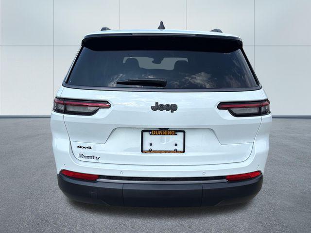 2027 Jeep Grand Cherokee L Laredo Altitude