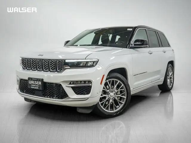 2025 Jeep Grand Cherokee Summit 4x4 for sale in Hopkins, MN