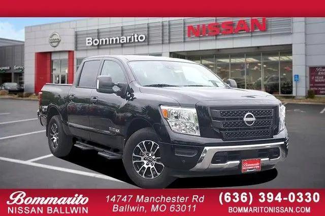 2024 Nissan Titan Crew Cab SV 4x4 for sale in Ballwin, MO