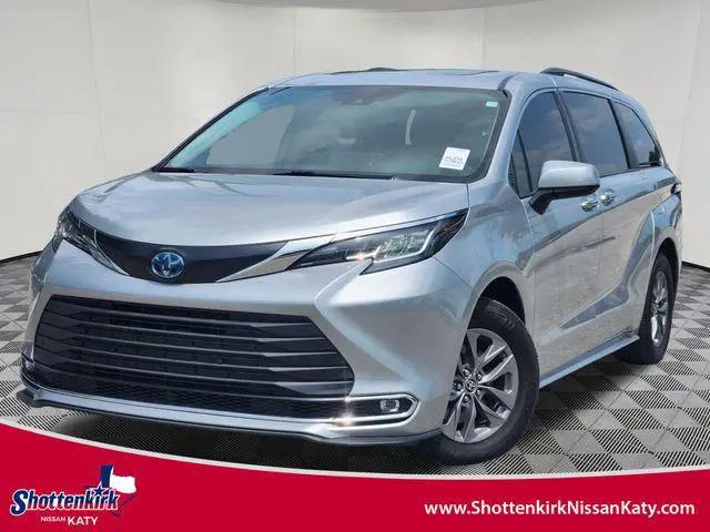 2022 Toyota Sienna XLE for sale in Katy, TX