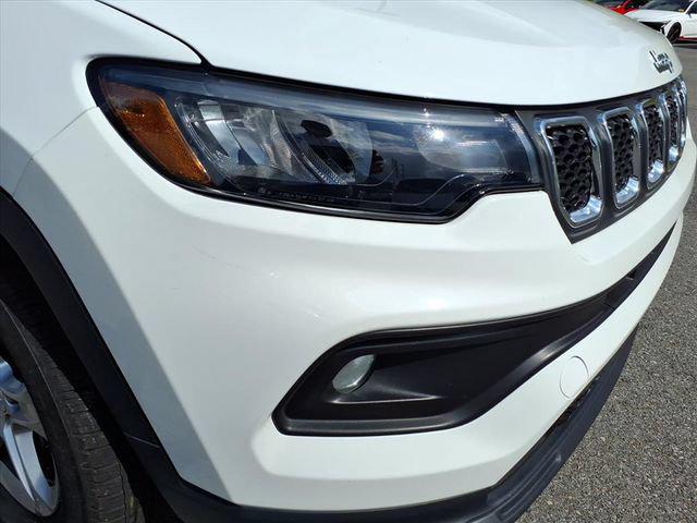 2024 Jeep Compass Latitude 4x4 2024 Jeep Compass Latitude 4x4