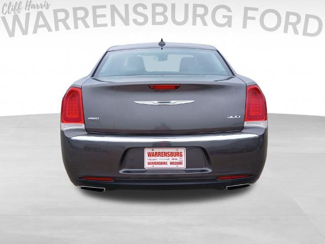 2015 Chrysler 300 Limited