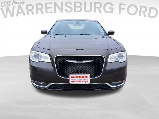 2015 Chrysler 300 Limited