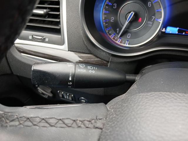 2015 Chrysler 300 Limited