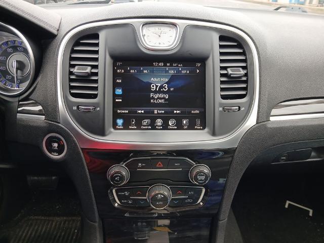 2015 Chrysler 300 Limited