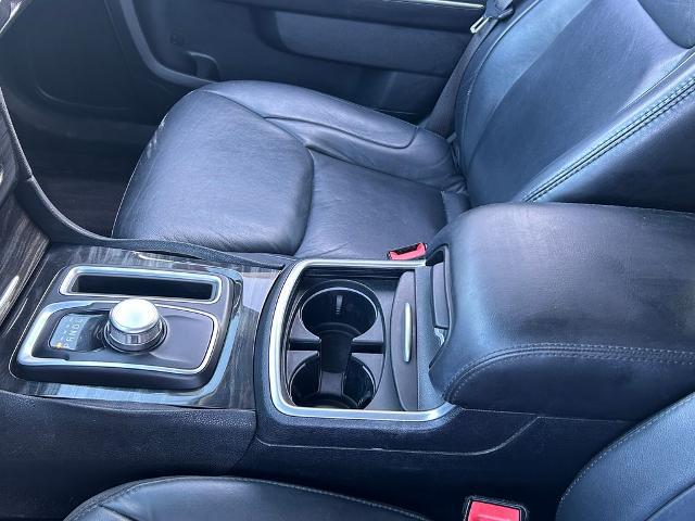 2015 Chrysler 300 Limited