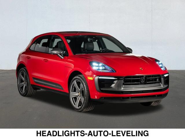 2025 Porsche Macan T