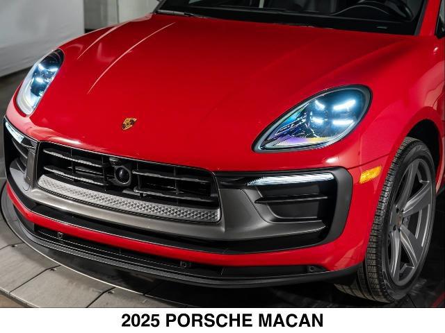 2025 Porsche Macan T