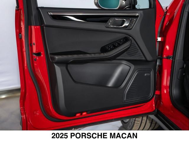 2025 Porsche Macan T