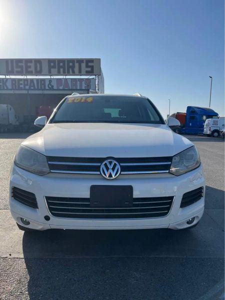2014 Volkswagen Touareg 3.6L Lux for sale in Edinburg, TX