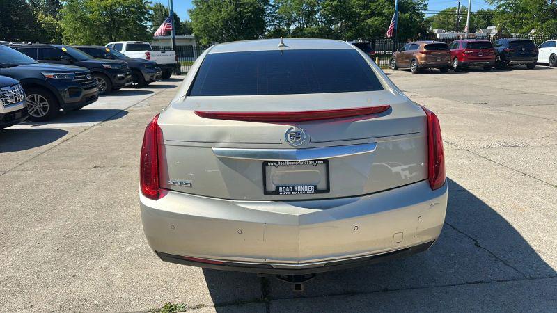 2014 Cadillac XTS Standard