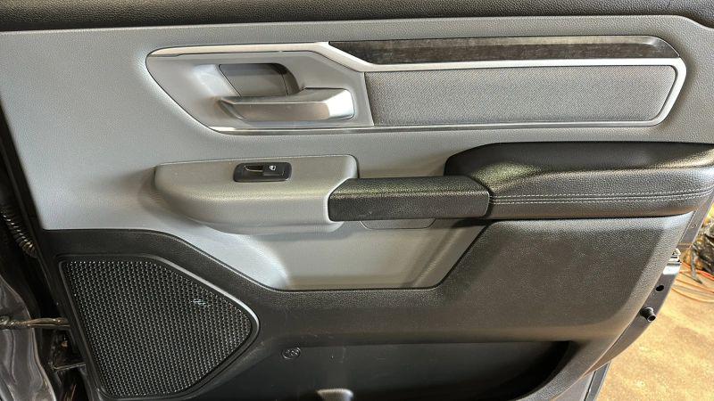 2019 Ram 1500 Big Horn/Lone Star Crew Cab 4x4 57 Box
