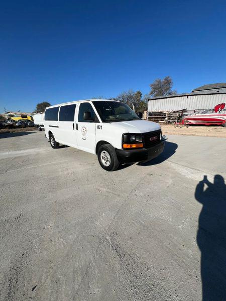 2013 GMC Savana 3500 LS for sale in Eagle Pass, TX