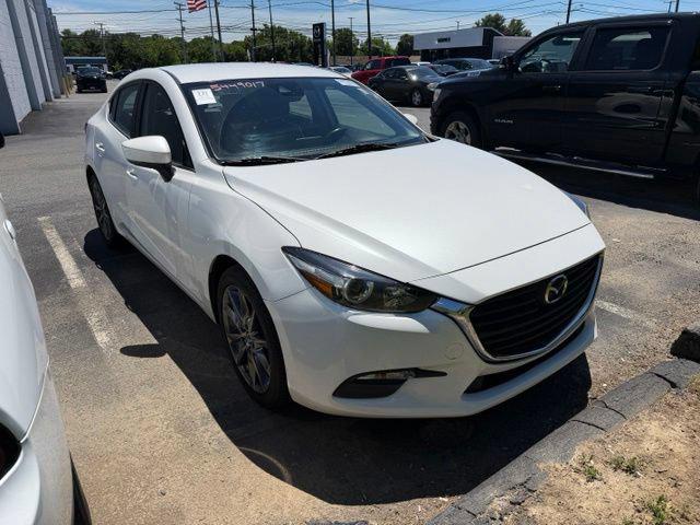 2018 Mazda Mazda3 Touring 2018 Mazda Mazda3 Touring