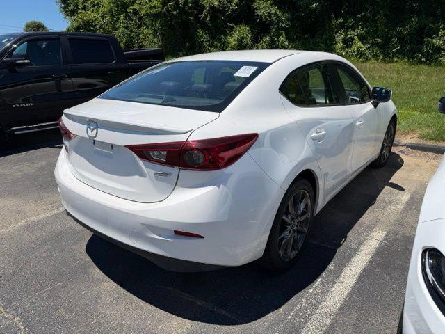 2018 Mazda Mazda3 Touring 2018 Mazda Mazda3 Touring
