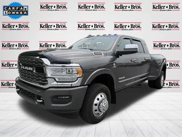 2019 RAM 3500 Limited Mega Cab 4x4 64 Box 2019 RAM 3500 Limited Mega Cab 4x4 64 Box