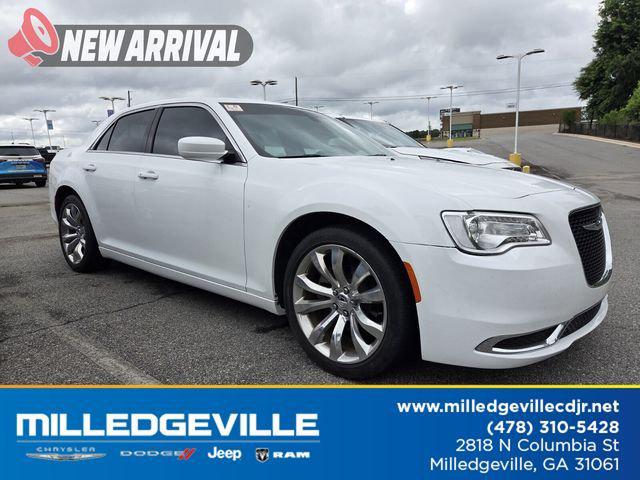 2020 Chrysler 300 Touring L for sale in Milledgeville, GA