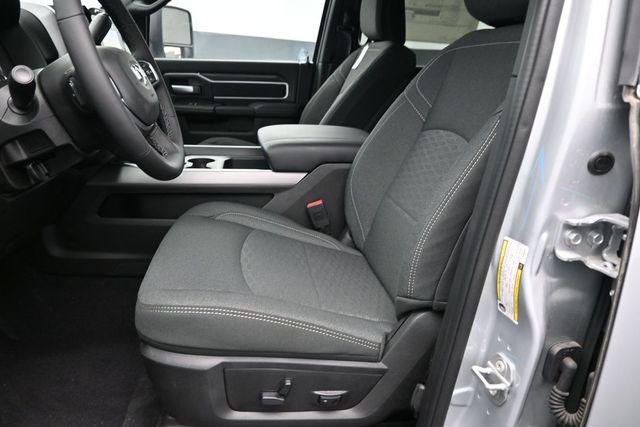 2026 Ram 2500 Big Horn Crew Cab 4x4 64 Box
