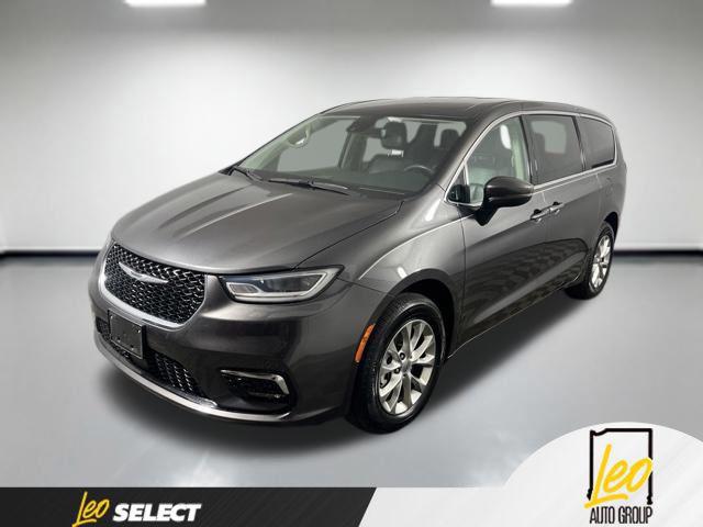 2023 Chrysler Pacifica Touring L AWD for sale in COLUMBUS, IN