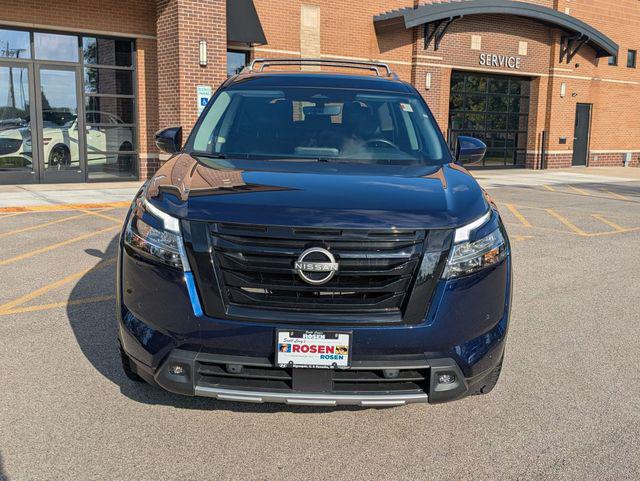 2023 Nissan Pathfinder SL 4WD