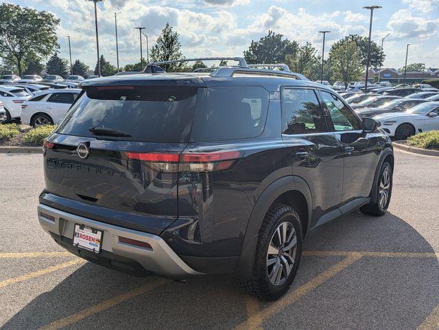 2023 Nissan Pathfinder SL 4WD