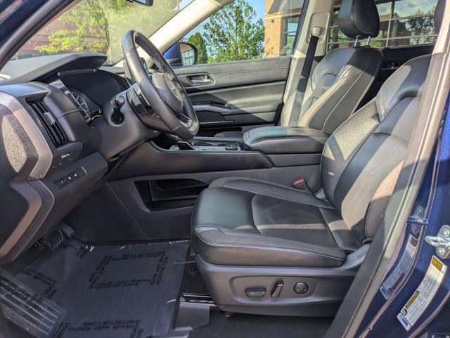 2023 Nissan Pathfinder SL 4WD
