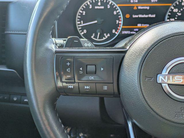 2023 Nissan Pathfinder SL 4WD