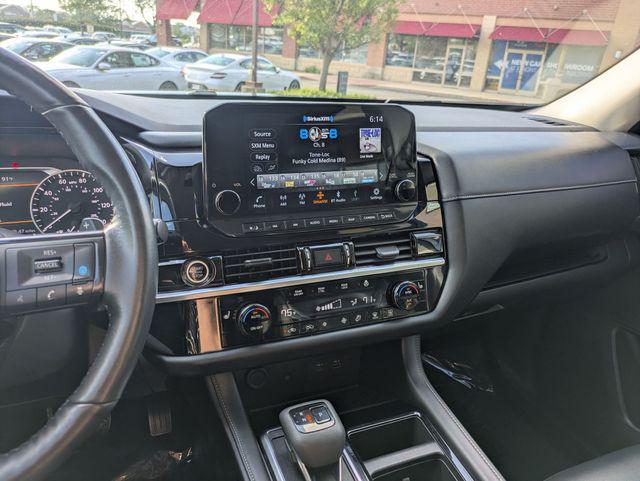 2023 Nissan Pathfinder SL 4WD