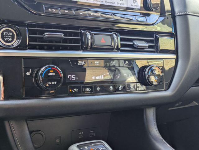2023 Nissan Pathfinder SL 4WD
