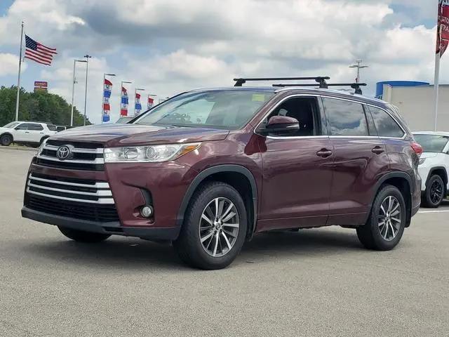 2017 Toyota Highlander XLE for sale in Austinburg, OH