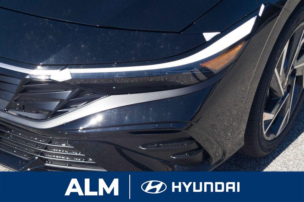 New 2026 Black Hyundai Limited image 11