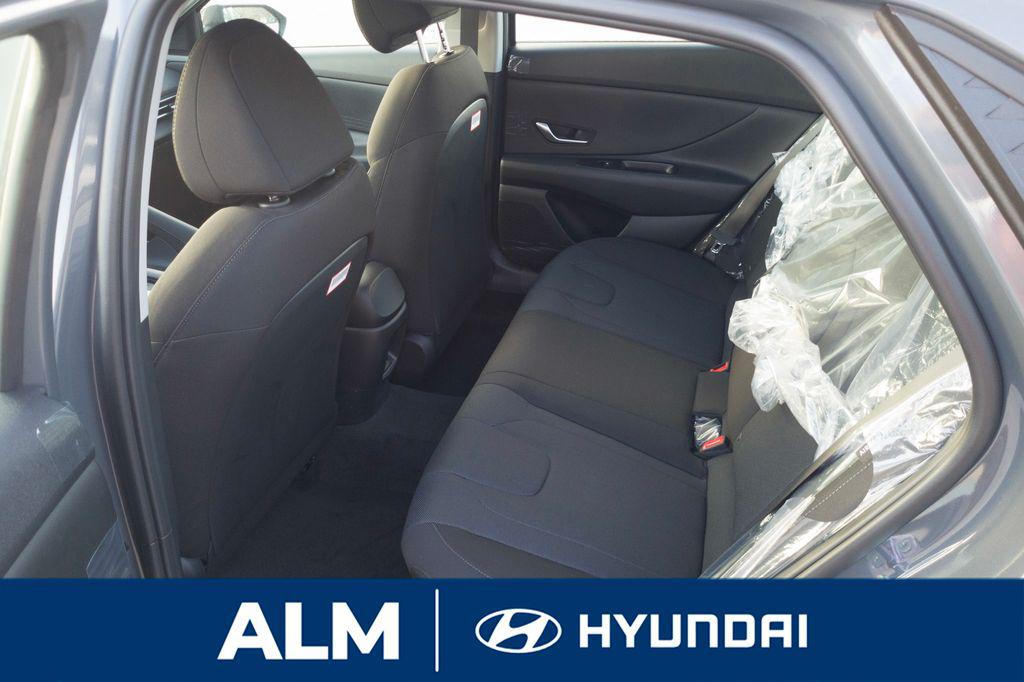 New 2026 Gray HYUNDAI SE image 16