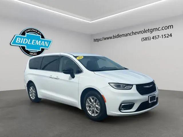 2024 Chrysler Pacifica Touring L for sale in Albion, NY