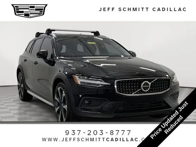 2025 Volvo V60 Cross Country Ultra, B5 AWD Gas (mild hybrid) for sale in Beavercreek, OH