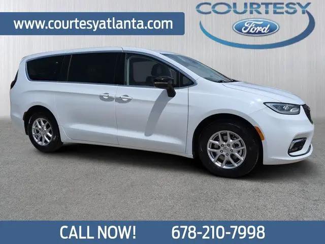 2024 Chrysler Pacifica Touring L for sale in Conyers, GA